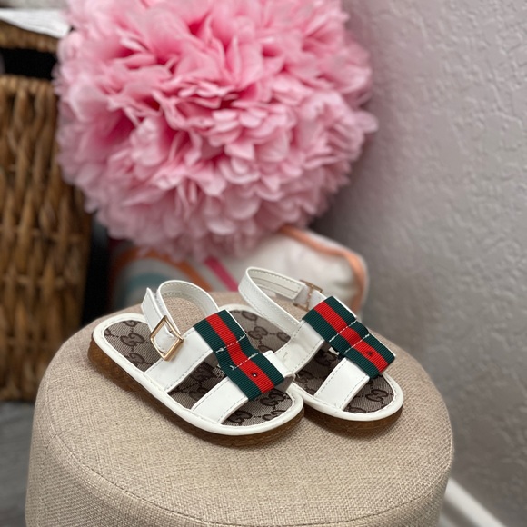 Child shoe collection bundle - Picture 4 of 6